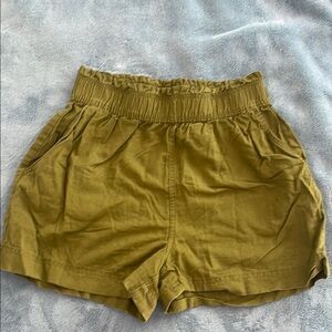 5For$15 H&M Green High Waist Casual Shorts